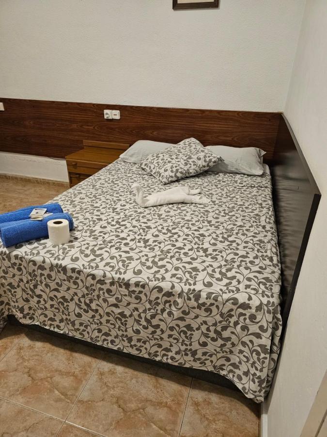 Hostal Sol Celeste リョレート・デ・マル エクステリア 写真